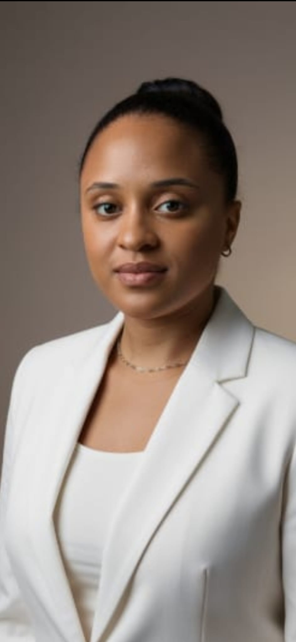 Portrait de Laetitia — Fondatrice de Murillo Conciergerie